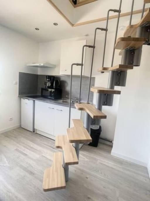 Apartmán Atypique T1 Duplex - Wifi .Parking .Proche .Gare Saint-Quentin  Exteriér fotografie